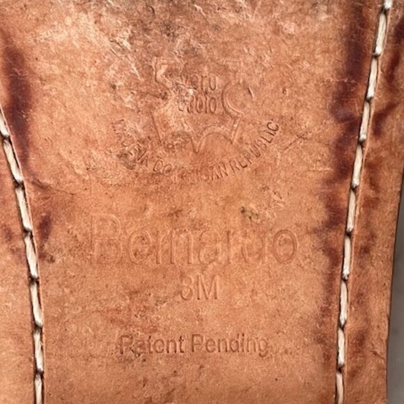 BERNARDO Women's Tegan T-Strap Leather Slingback Sandals 8 - Picture 16 of 16